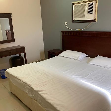 White Beach Hotel Suites Рабіґ Екстер'єр фото