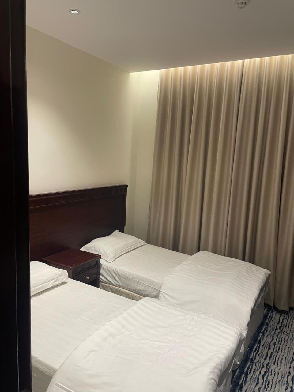 White Beach Hotel Suites Рабіґ Екстер'єр фото