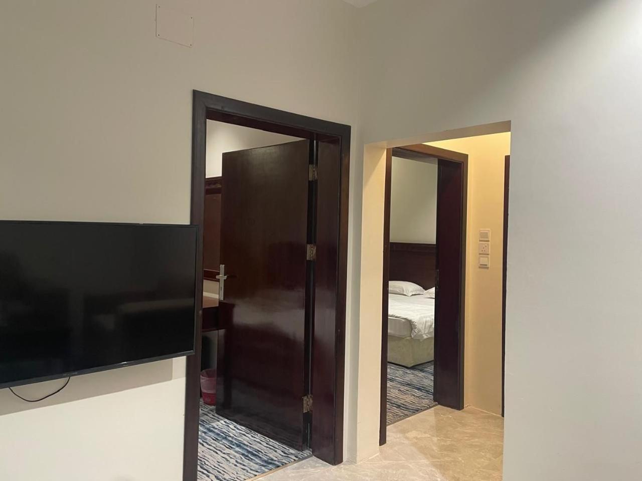 White Beach Hotel Suites Рабіґ Екстер'єр фото